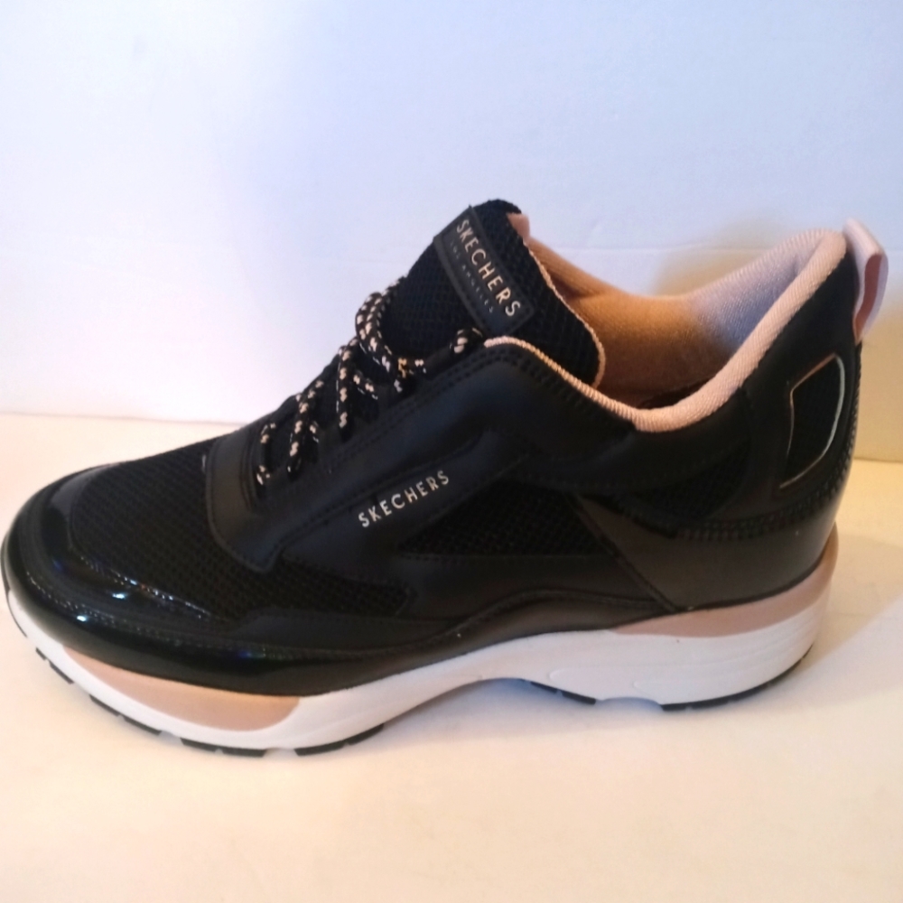 Skechers Womens  Essential High  Strides Wedge Sneakers,11M NWOB!